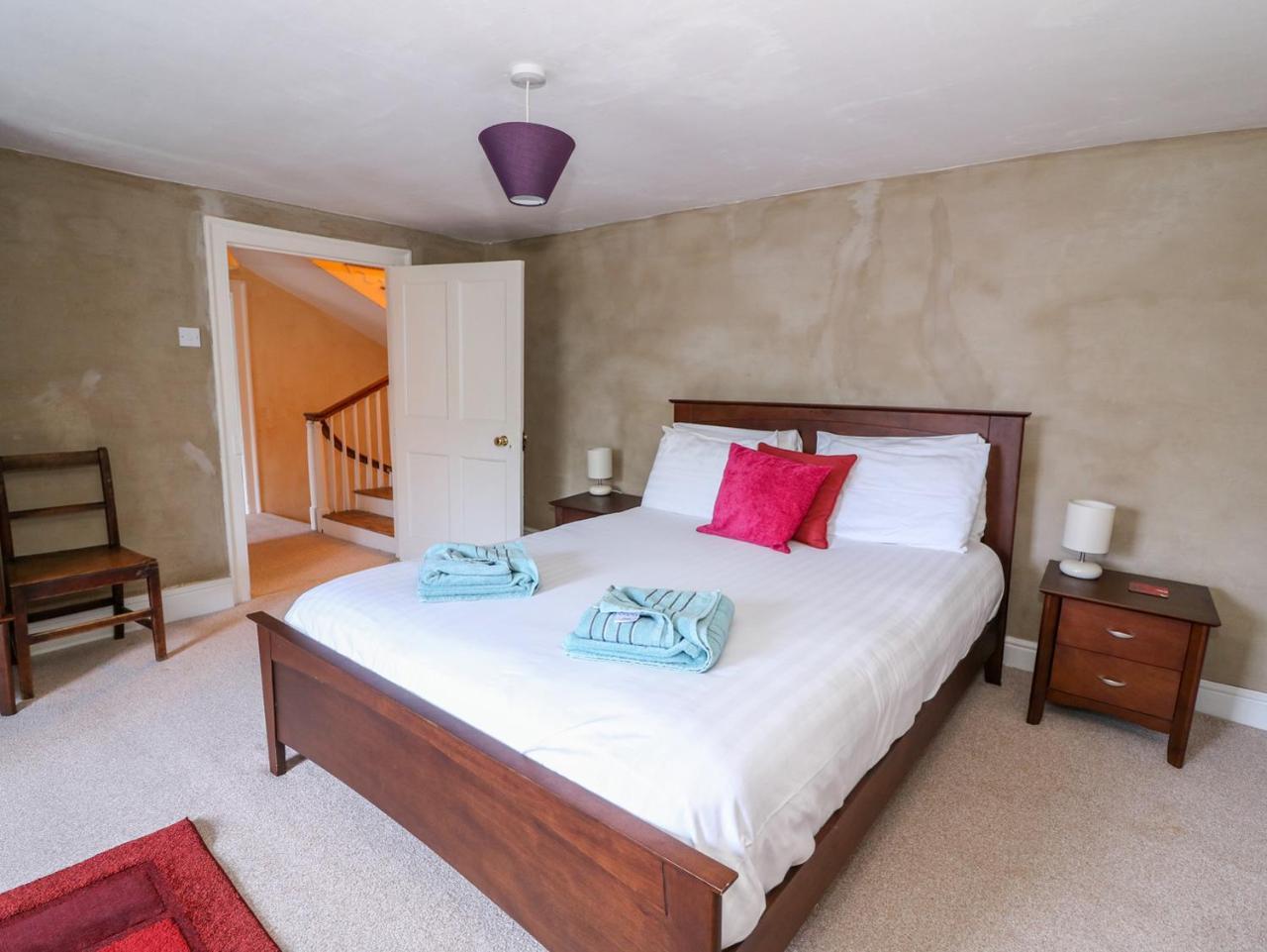 Llwyncadfor Farm Villa Llangunllo Buitenkant foto
