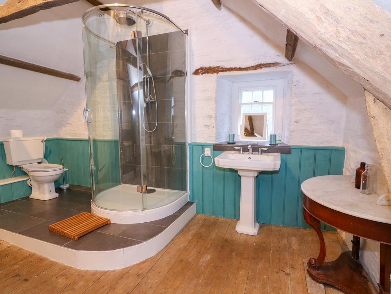 Llwyncadfor Farm Villa Llangunllo Buitenkant foto