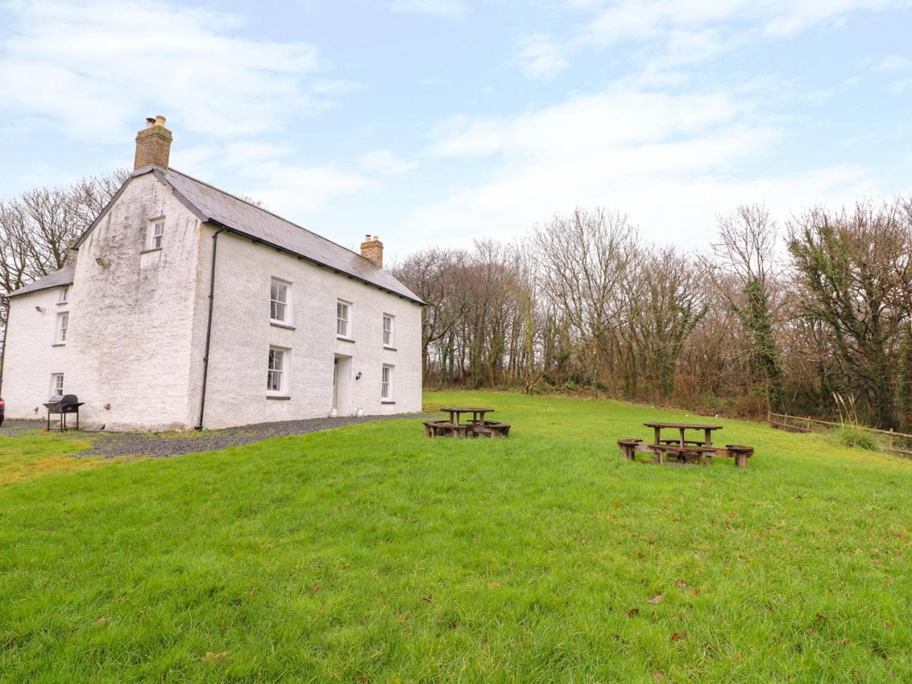Llwyncadfor Farm Villa Llangunllo Buitenkant foto