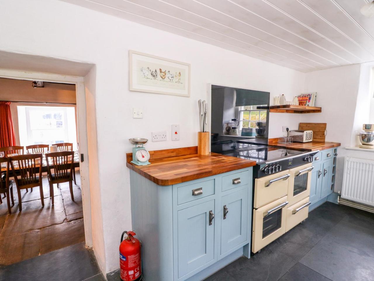 Llwyncadfor Farm Villa Llangunllo Buitenkant foto