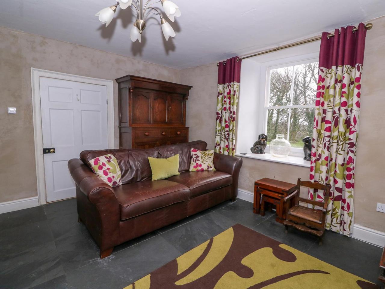 Llwyncadfor Farm Villa Llangunllo Buitenkant foto