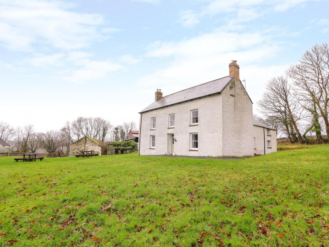 Llwyncadfor Farm Villa Llangunllo Buitenkant foto