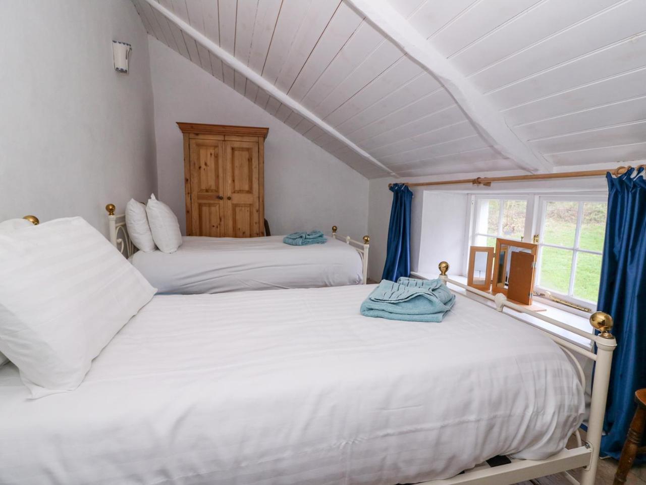 Llwyncadfor Farm Villa Llangunllo Buitenkant foto